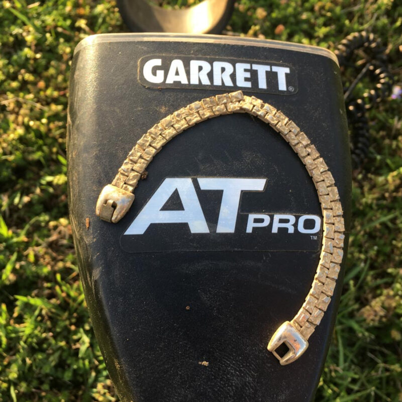 v4d0xyqnjefborg3f3qasyby-1